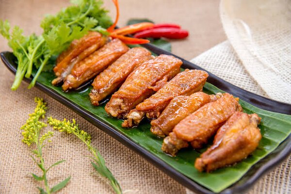 Bí quyết làm cánh gà chiên nước mắm không lo tăng cân