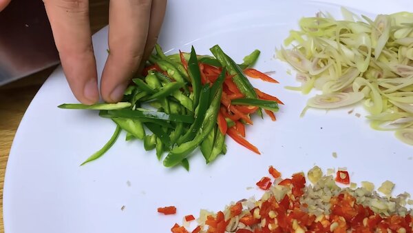 Sơ chế các loại rau củ thơm