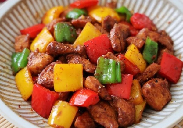Ăn ức gà xào ớt chuông có giảm cân không?